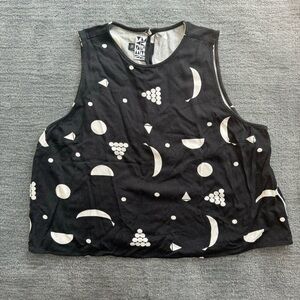 Dusen Dusen black and white fruit print sleeveless top